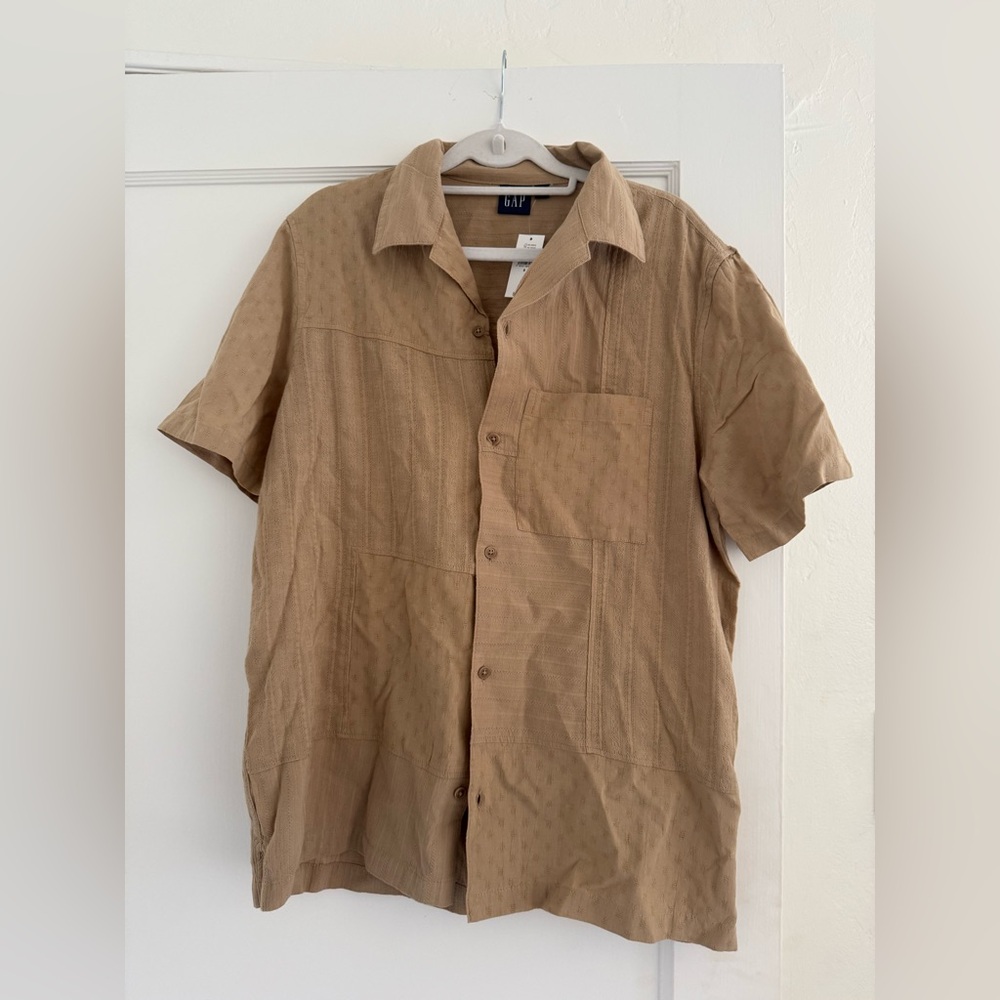 Gap Textured Resort Shirt